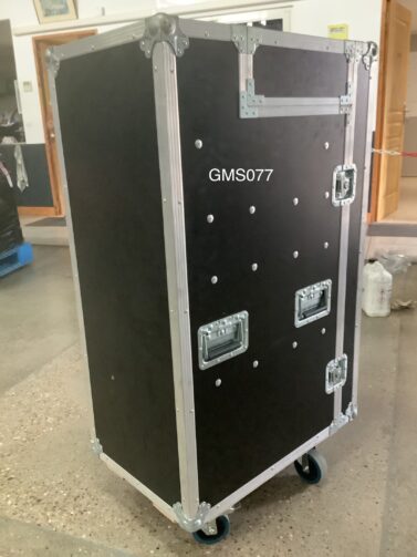 FLIGHT CASE 4 bacs avec plan de travail