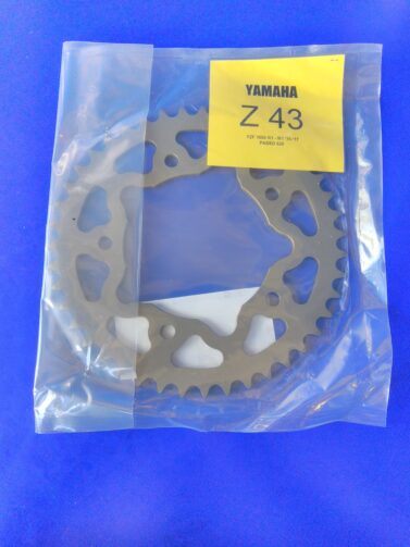 Couronne sitta en ergal, 520, 43 dents, neuve Yamaha R1 2015/2023