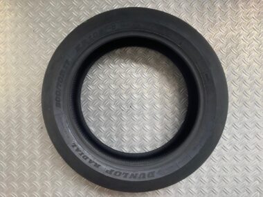 Dunlop Radial Slick neuf 200/70R17 M/C KR108 MS0 Race dot 0824
