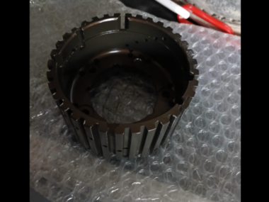 Noix d'embrayage Suter pour Yamaha R1 2015/2025.